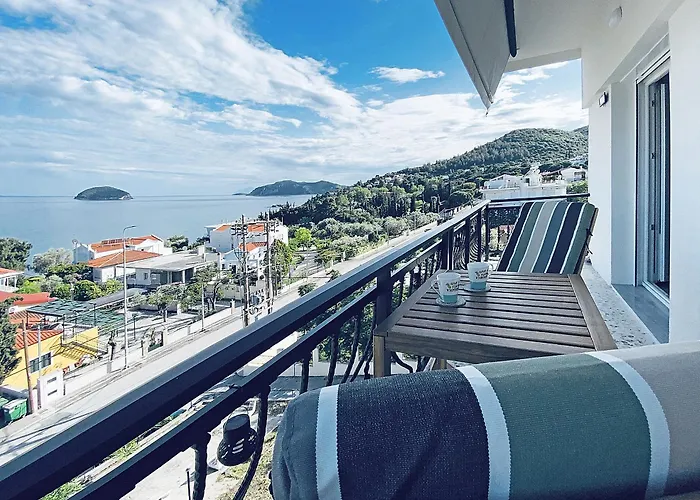 Thalassa Kavala *